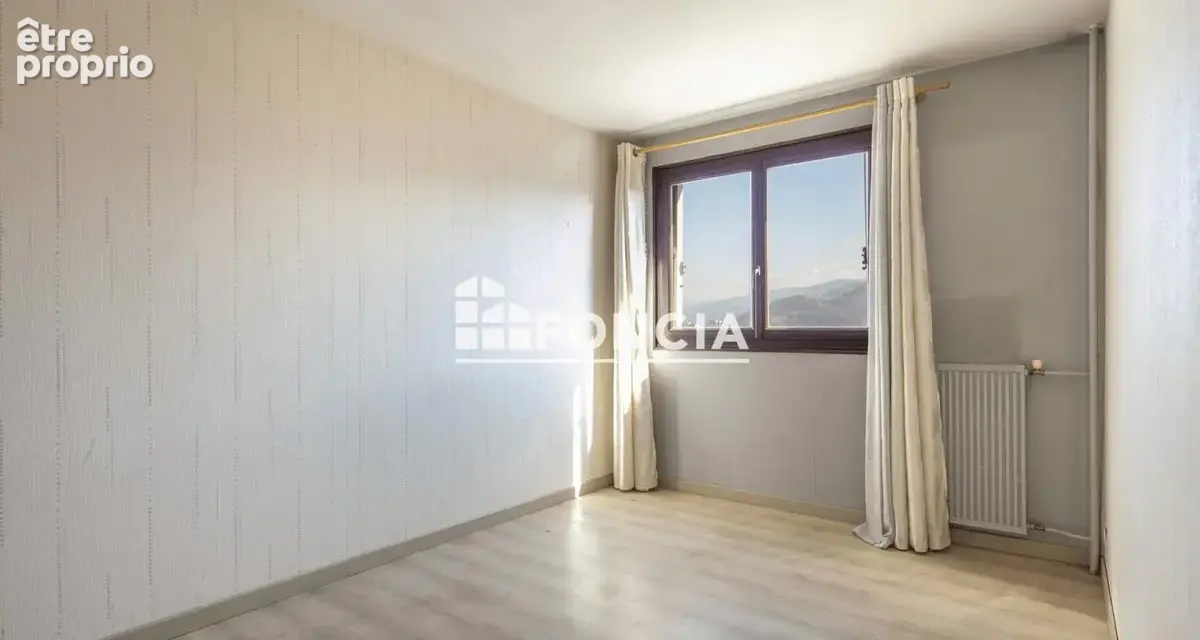 Appartement 5 pièces 90 m² à vendre à Echirolles (38130) - photo 11