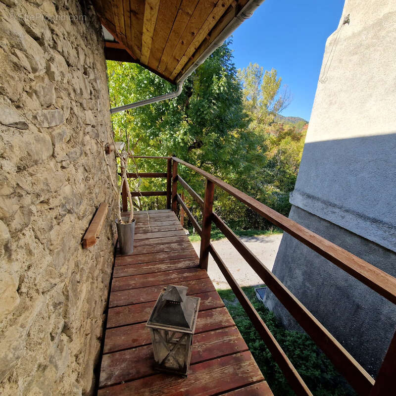 Maison à SAINT-SAUVEUR