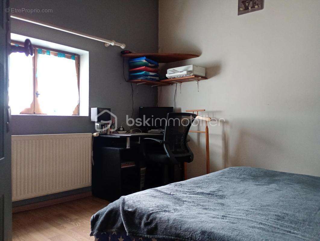 Maison à SAINT-TRINIT