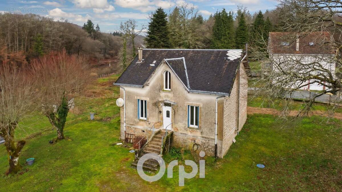 Maison à JABREILLES-LES-BORDES