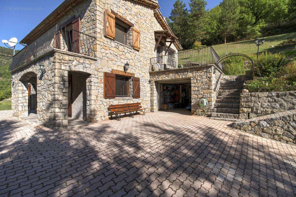 Maison à GUILLAUMES