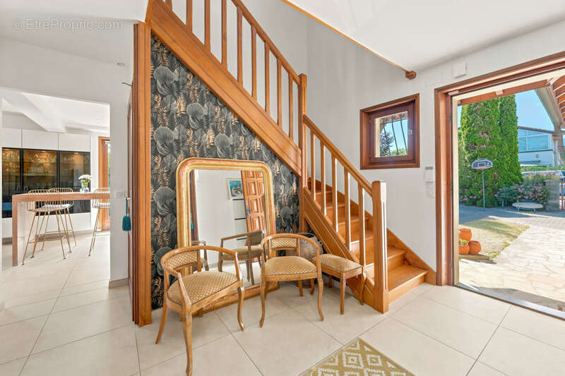 Maison à vendre 7 pièces PREVESSIN MOENS (01) - photo 5
