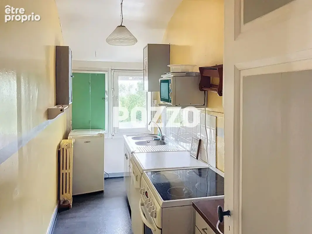 A vendre grande maison située à Grandcamp Maisy composée de 14 pièces principales - photo 10