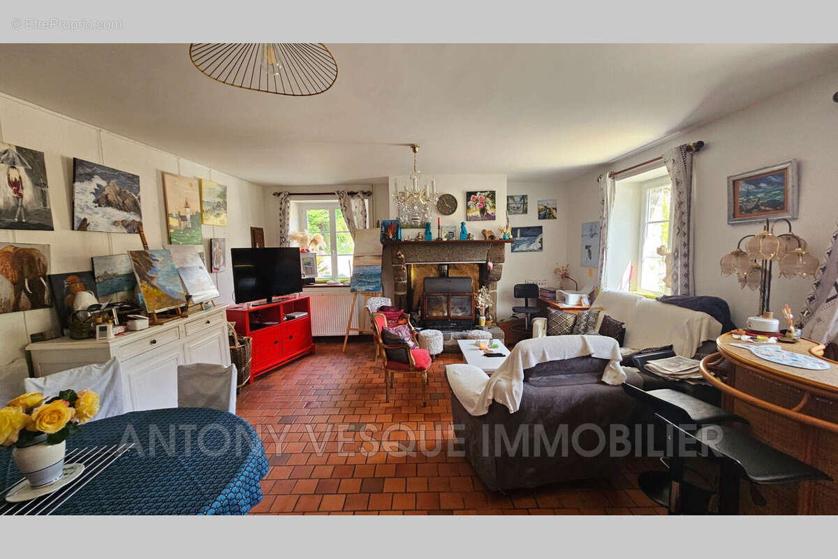 Maison à AGON-COUTAINVILLE