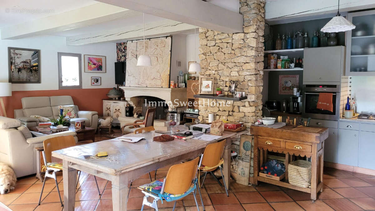 Maison à MIRABEL-AUX-BARONNIES