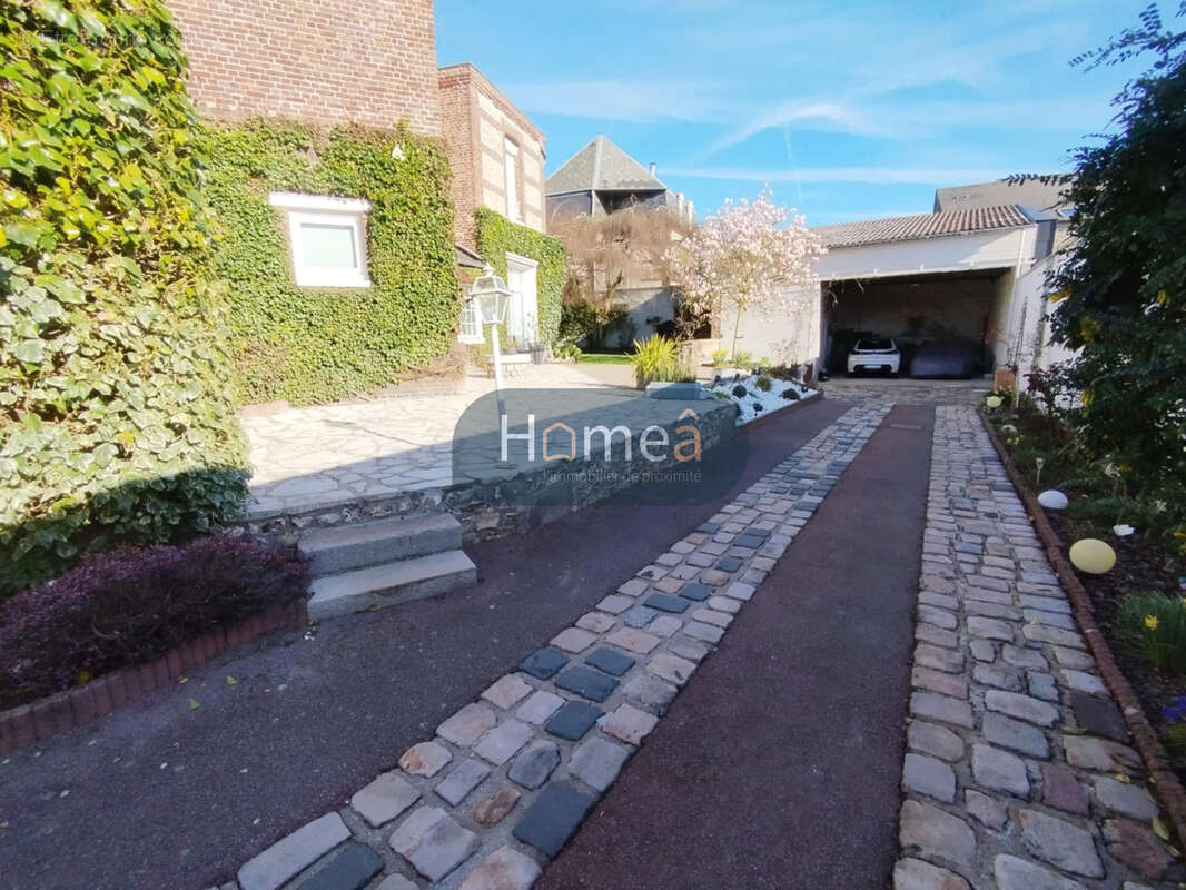 Propriété d'exception 5 chambres au cœur d'Yvetot - photo 4