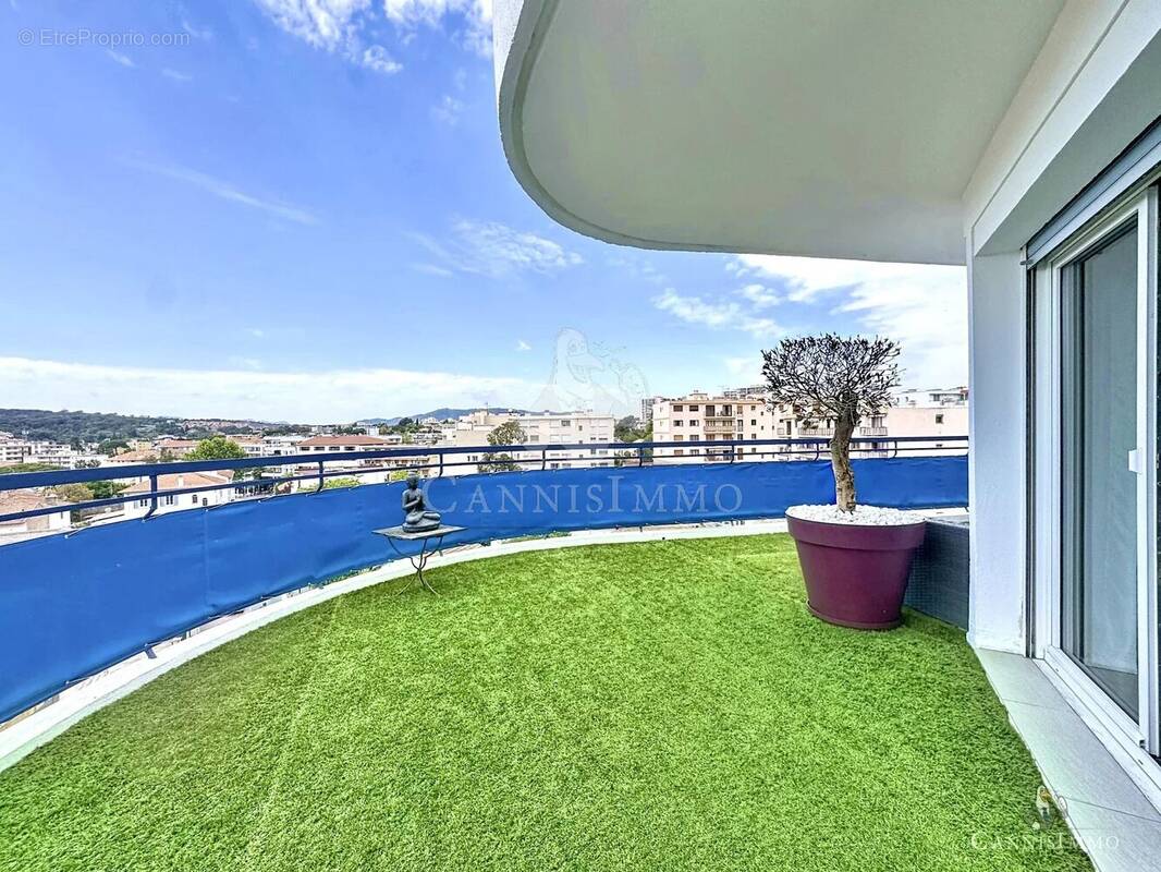 Appartement à LE CANNET
