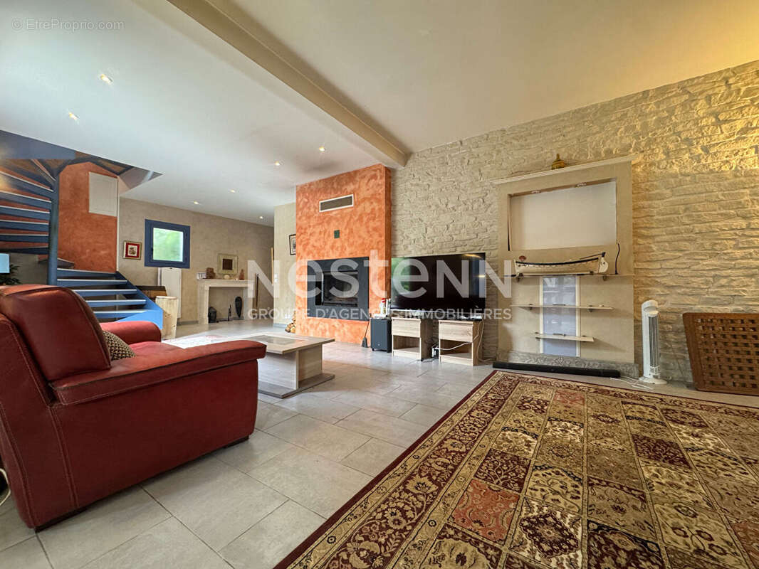 A 12min de Rochefort, Maison 145m² 3 chambres Garage Jardin - photo 3