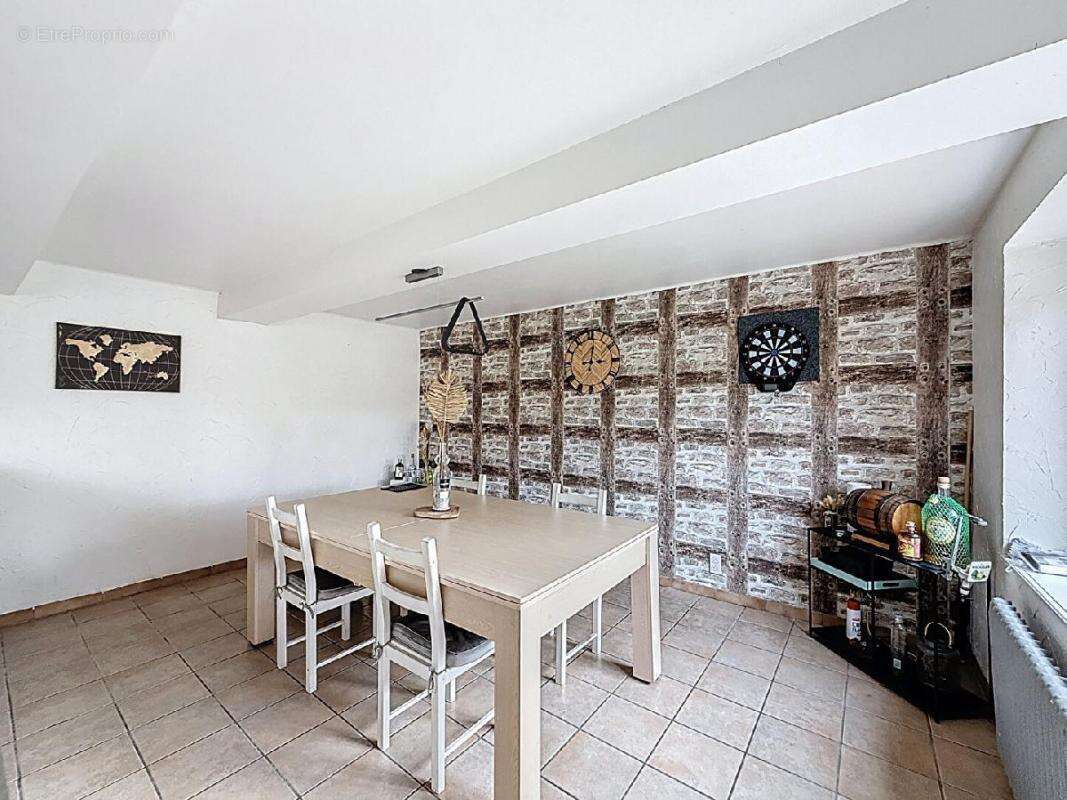 Maison à SAINT-ALBAIN