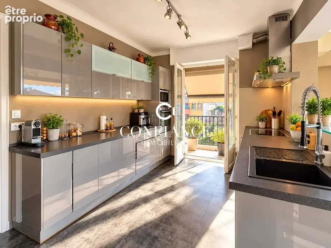 Appartement 4 pièces 110 m² à vendre à Contes (06390) - photo 2