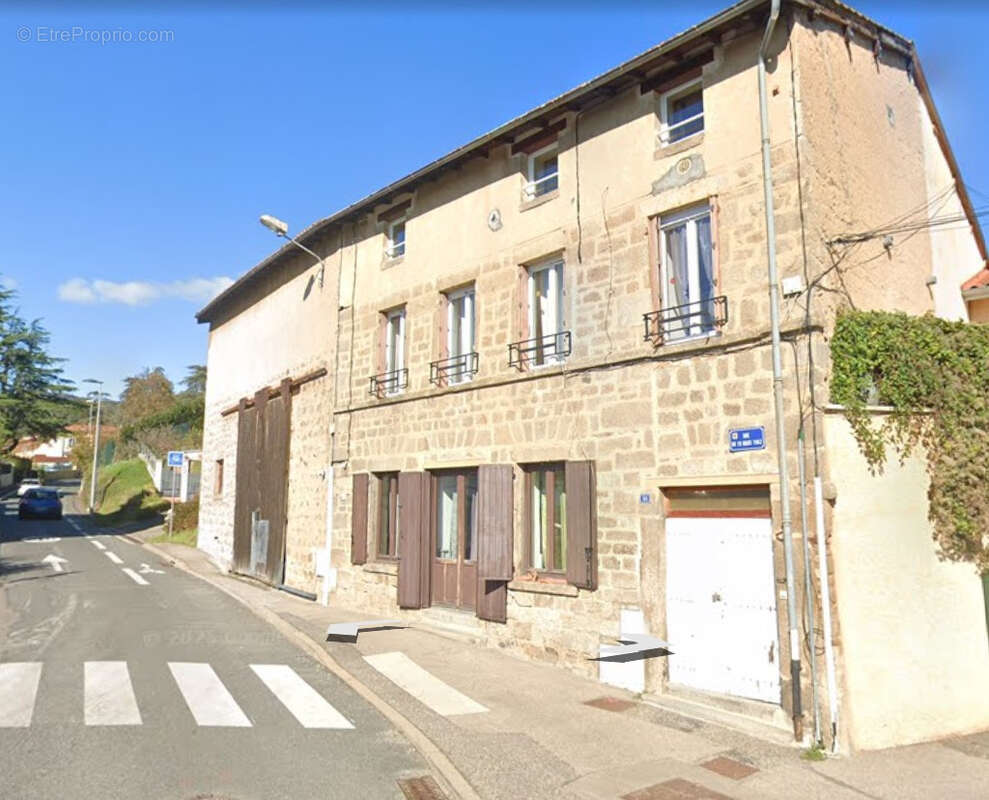 Appartement à THURINS