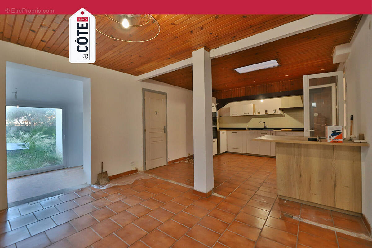 Maison à CHATEAUNEUF-LES-MARTIGUES