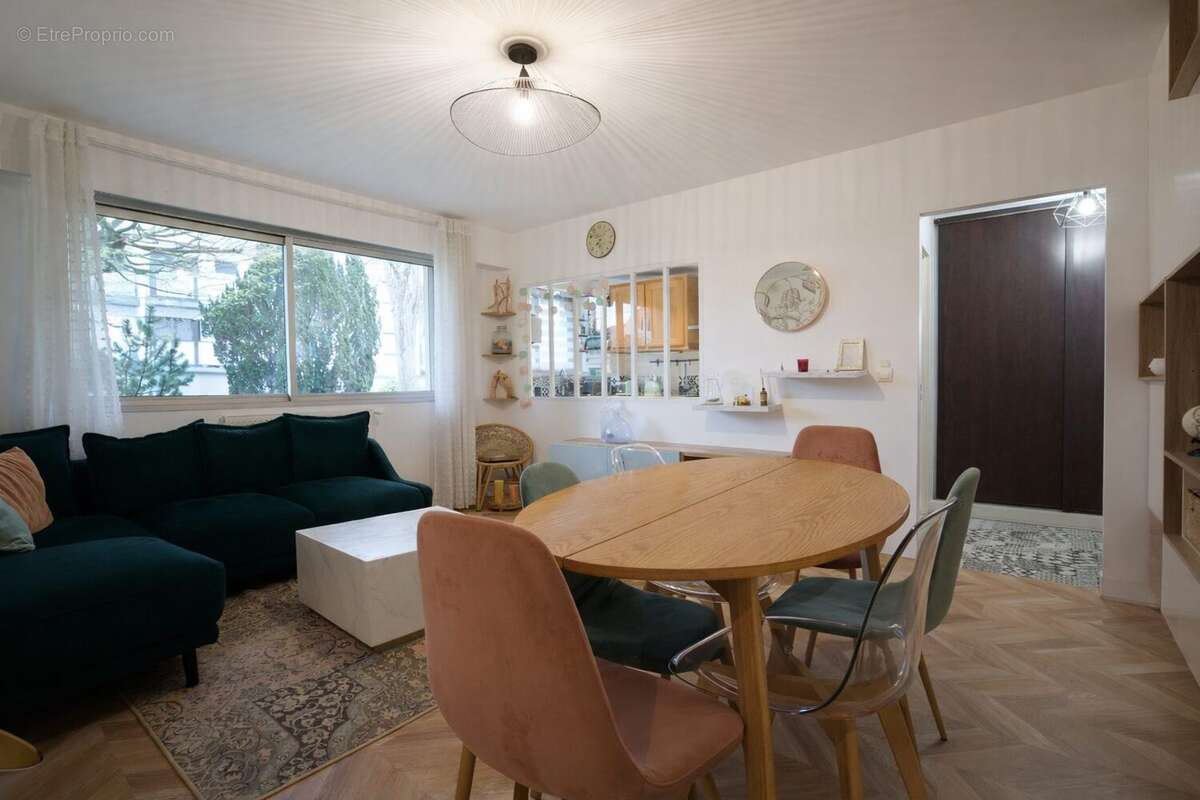 Appartement à LIVRY-GARGAN