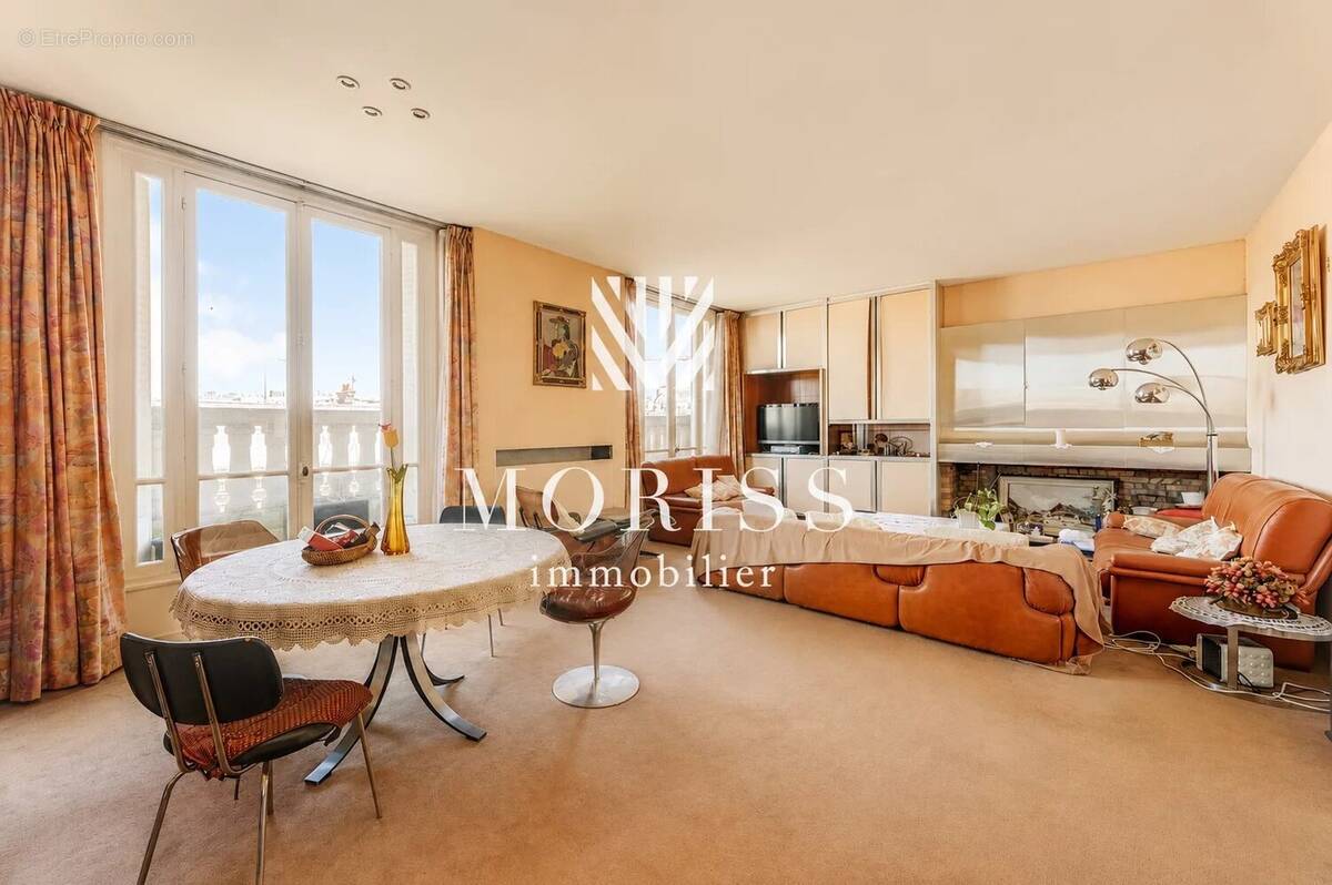 Appartement à PARIS-11E