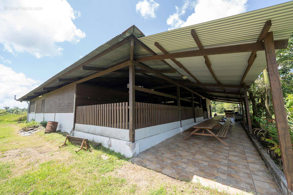 Maison à MONTSINERY-TONNEGRANDE