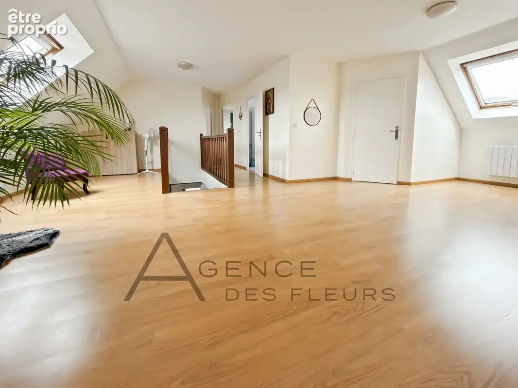 Maison Elbeuf 2237m2 - photo 13