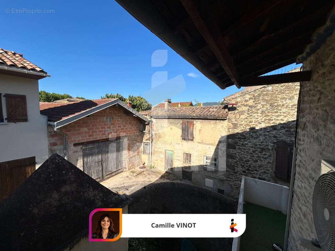Appartement T3 sous les toits, confort et modernité, à venir découvrir ! - photo 8