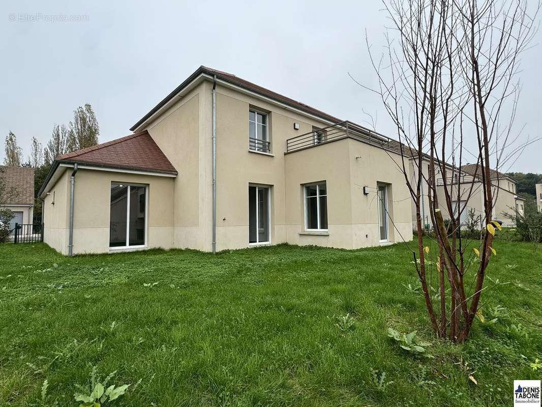 Maison à SAINT-PRIX