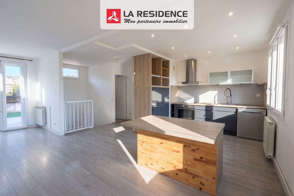 Maison 108 m² à Saint-Marcel-Les-Valence  - photo 4