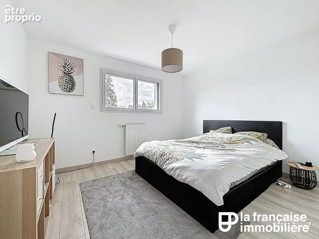A VENDRE - SAINT-THURIAL - maison récente 112.70 m² - 918 m² de terrain - photo 6