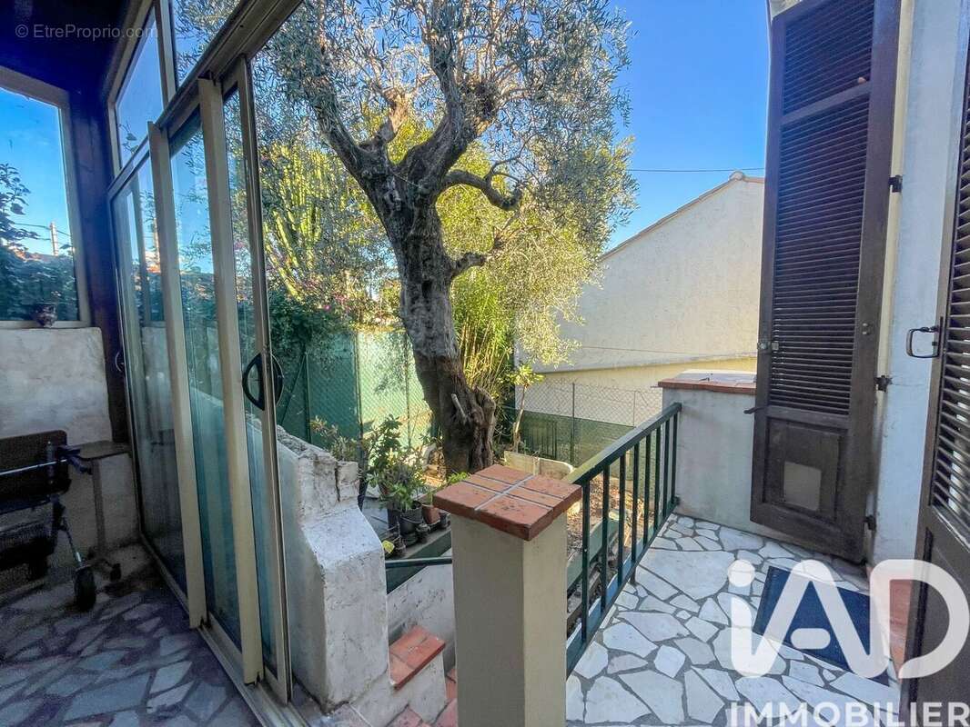 Photo 9 - Maison à LE CANNET