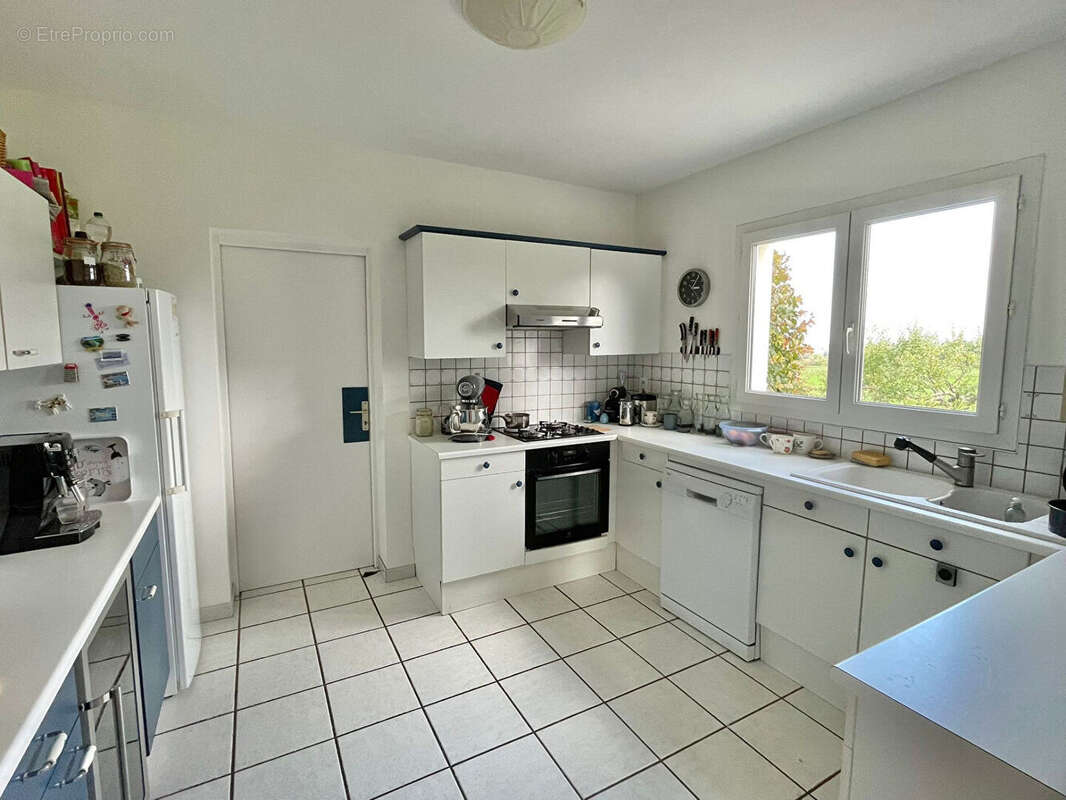 Maison à LES EPARRES