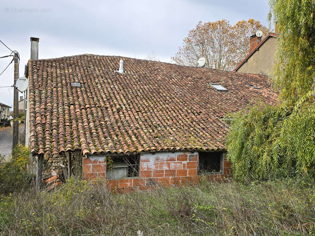 Maison à SAINT-LAURENT-DE-CERIS