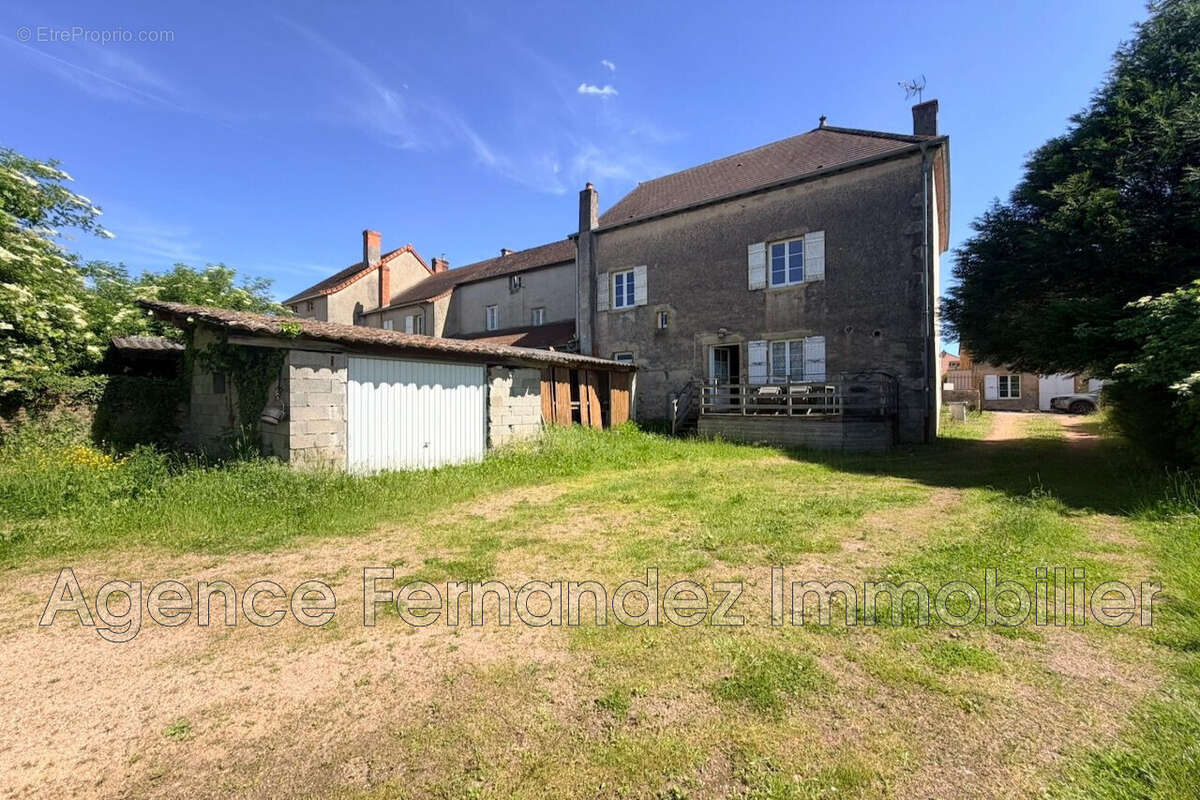 Maison 140 m² à Semur-En-Brionnais  - photo 3