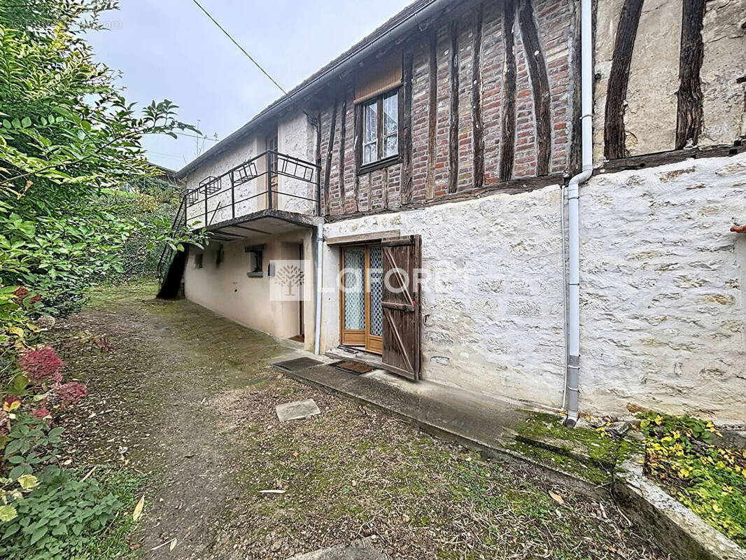 Maison à SAINT-JUST