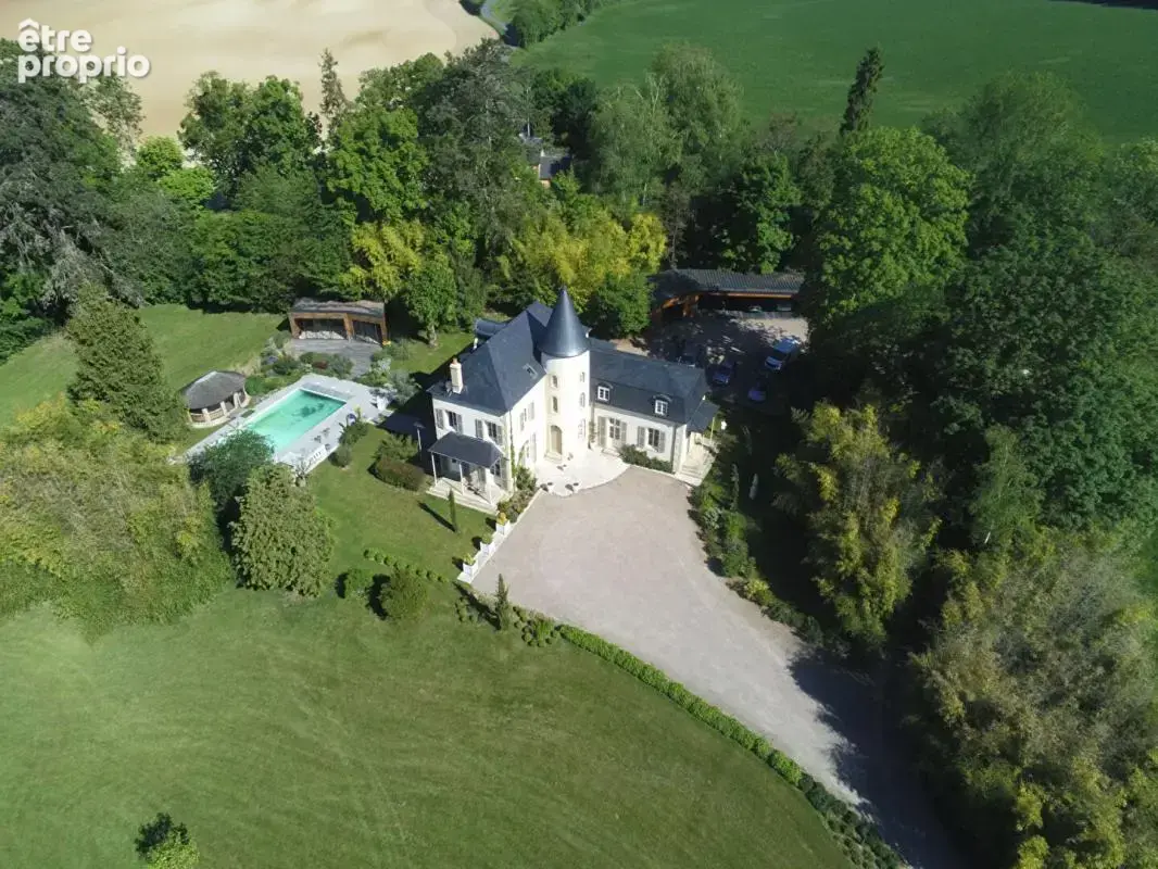 Manoir d'Exception à Sichamps - Charme, Élégance et Parc Arboré de 28 295 m² - photo 5