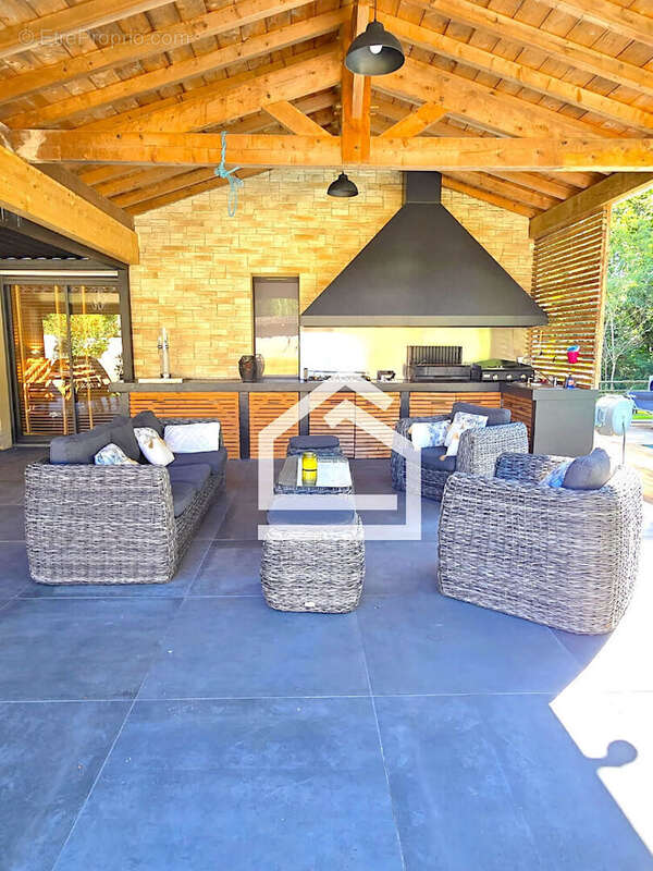 Maison à LE PIAN-MEDOC