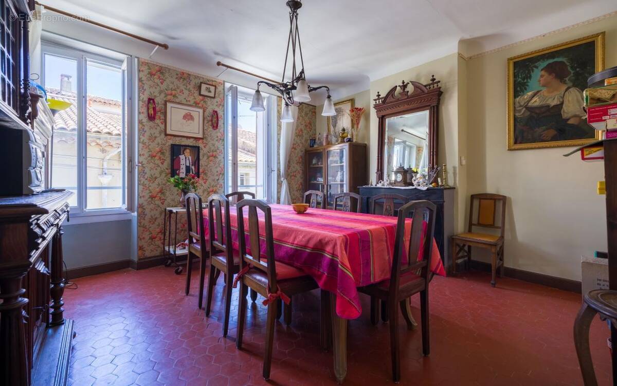 Maison à SAINTE-TULLE