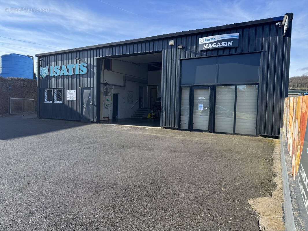 Commerce à SAINT-GERMAIN-LAPRADE