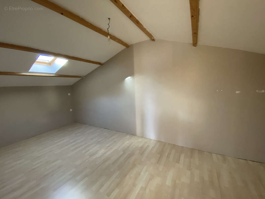 Maison à GOND-PONTOUVRE