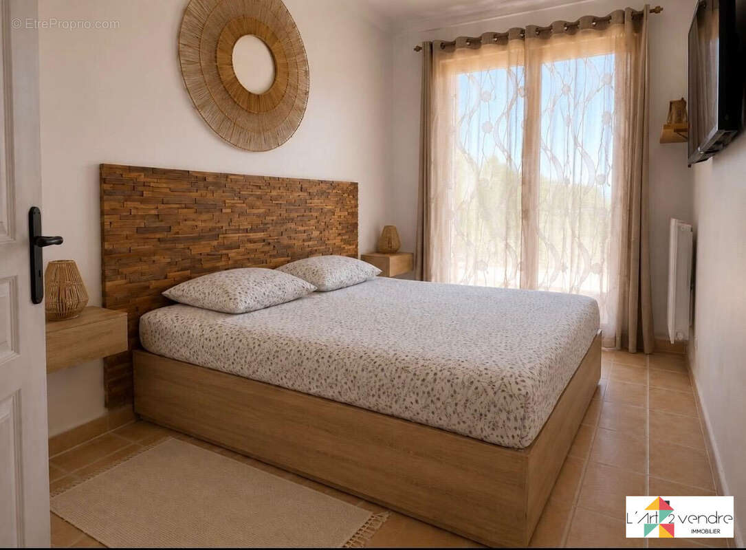 chambre 1 - Maison à SAINT-MAXIMIN-LA-SAINTE-BAUME