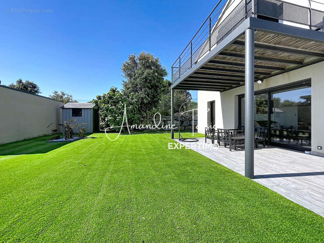 Villa contemporaine d'exception   vue panoramique sur le viaduc de millau - photo 2