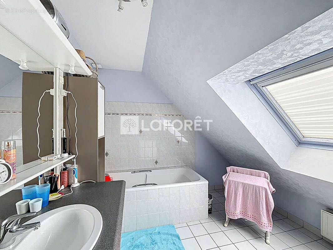 Maison à SAINT-GEORGES-DES-GROSEILLERS