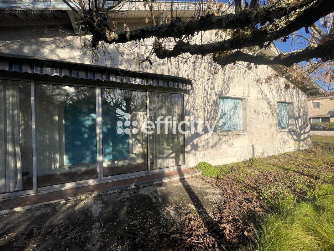 Maison à MARTIGNAS-SUR-JALLE