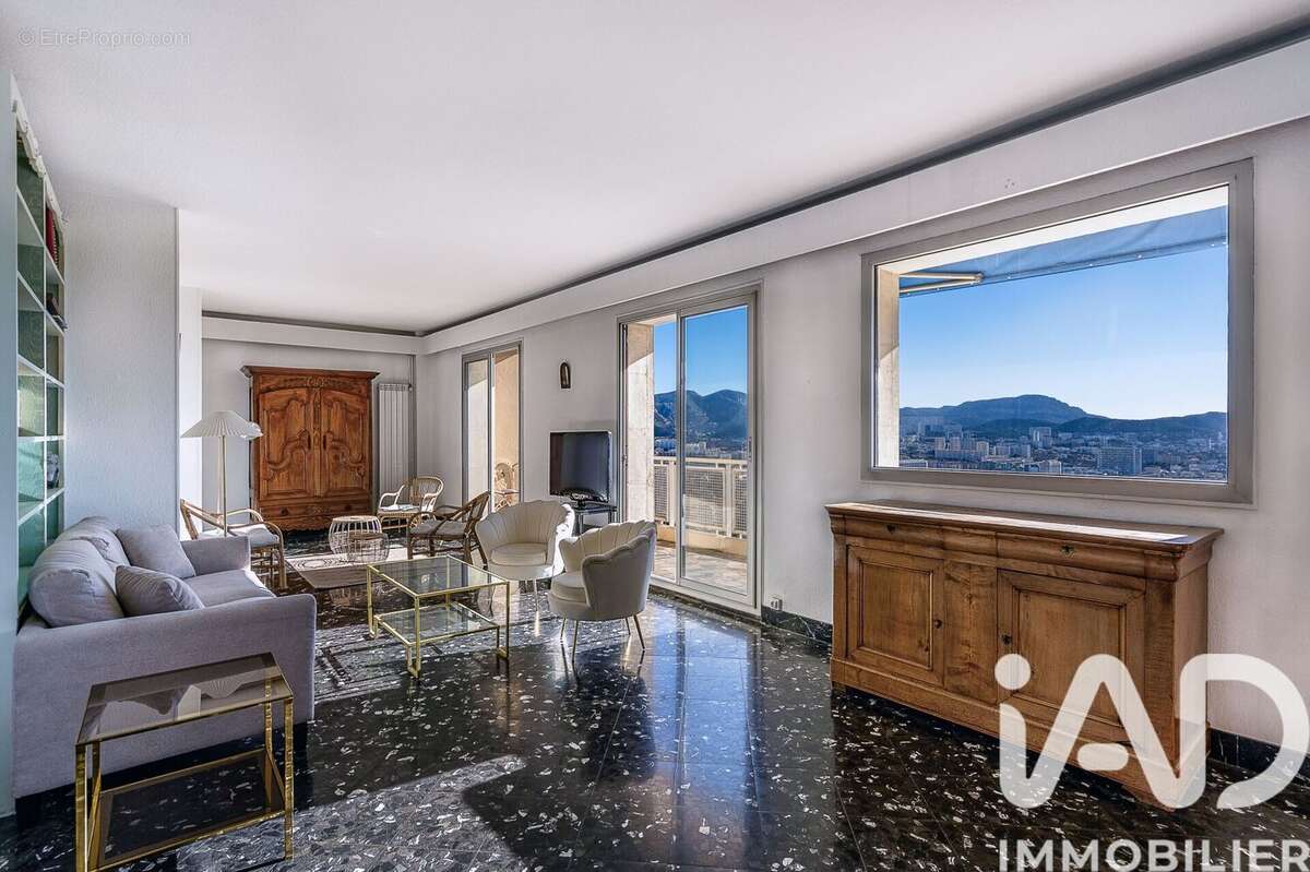 Photo 2 - Appartement à MARSEILLE-8E