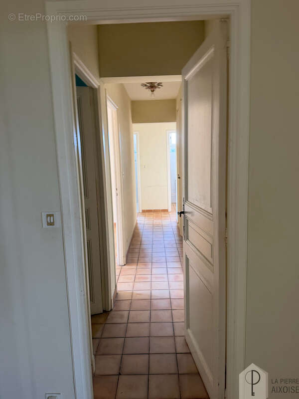 Appartement 4 pièces 110,89m2  balcon parking  Val ST André - Aix  en Provence - photo 32