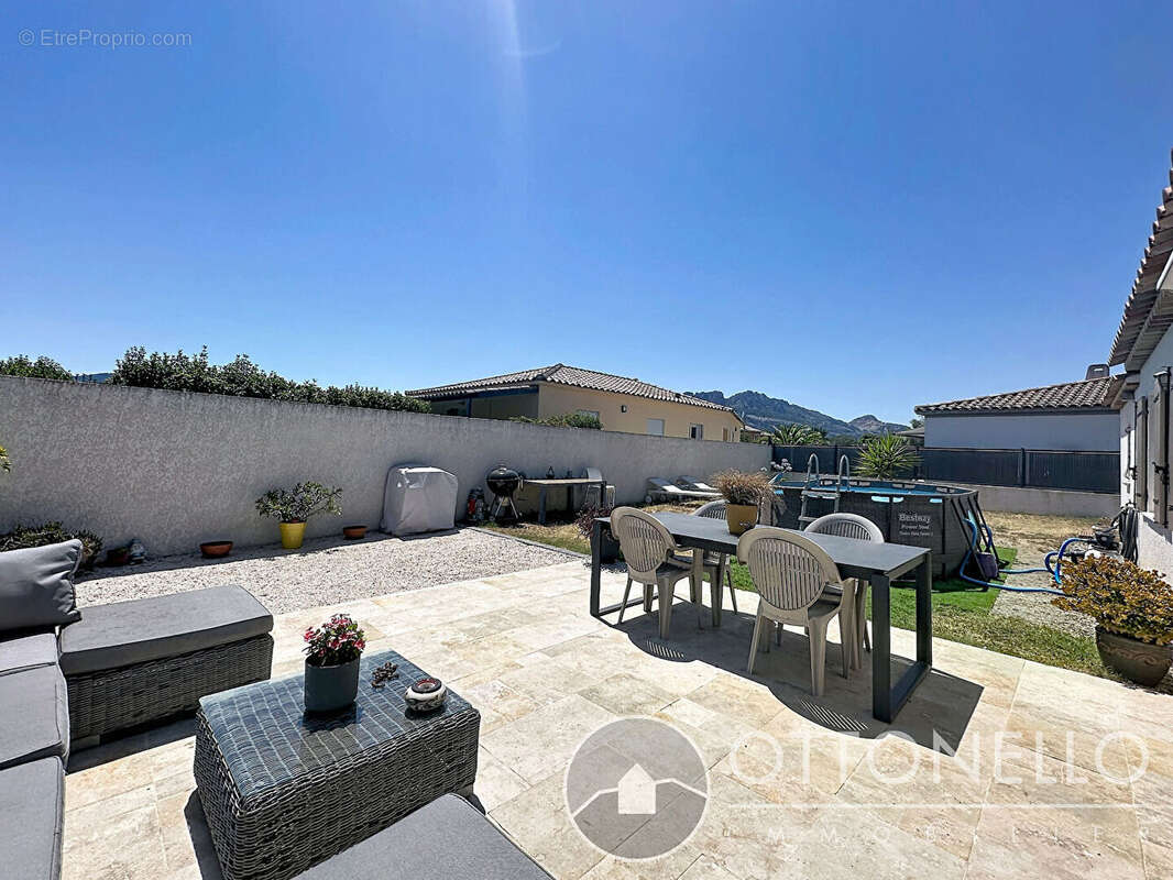 Maison Roquebrune Sur Argens 4 pièces 81,73 m2 sur 547 m2 de terrain avec garage - photo 4