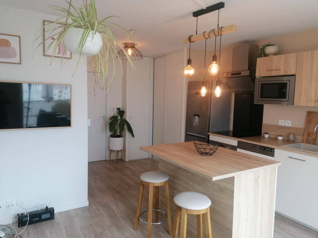 Appartement à DECINES-CHARPIEU