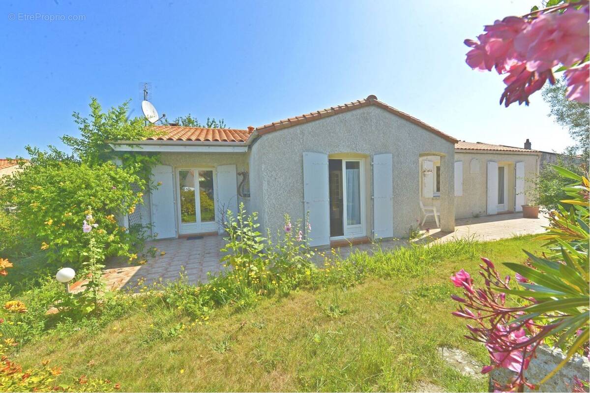 Maison à SAINT-SULPICE-DE-ROYAN