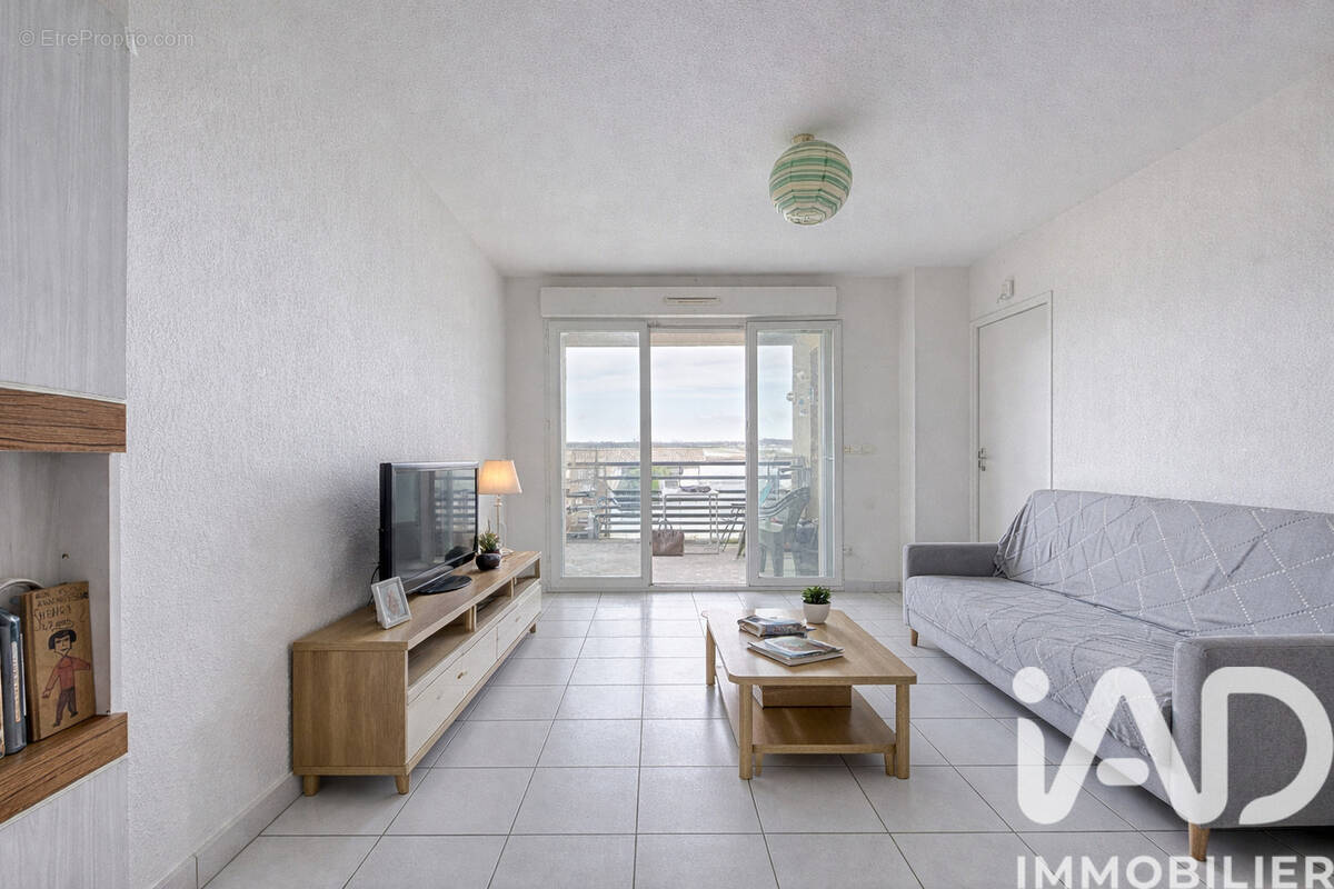 Photo 1 - Appartement à PAREMPUYRE
