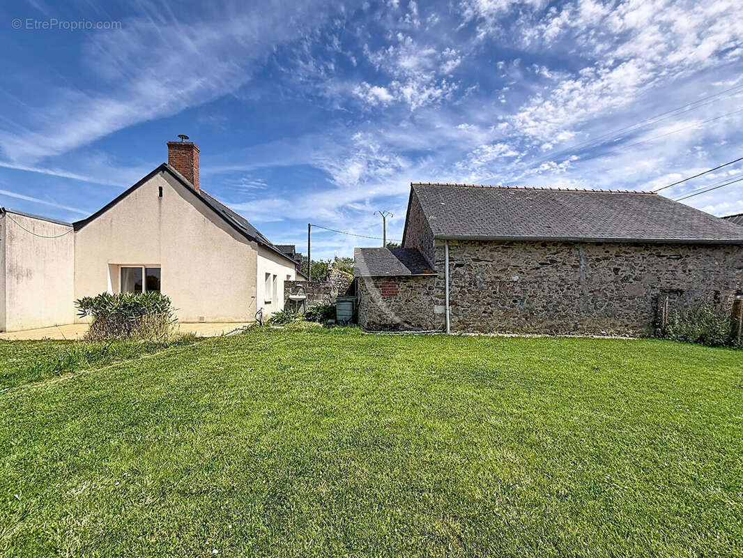 Maison à SOULAINES-SUR-AUBANCE