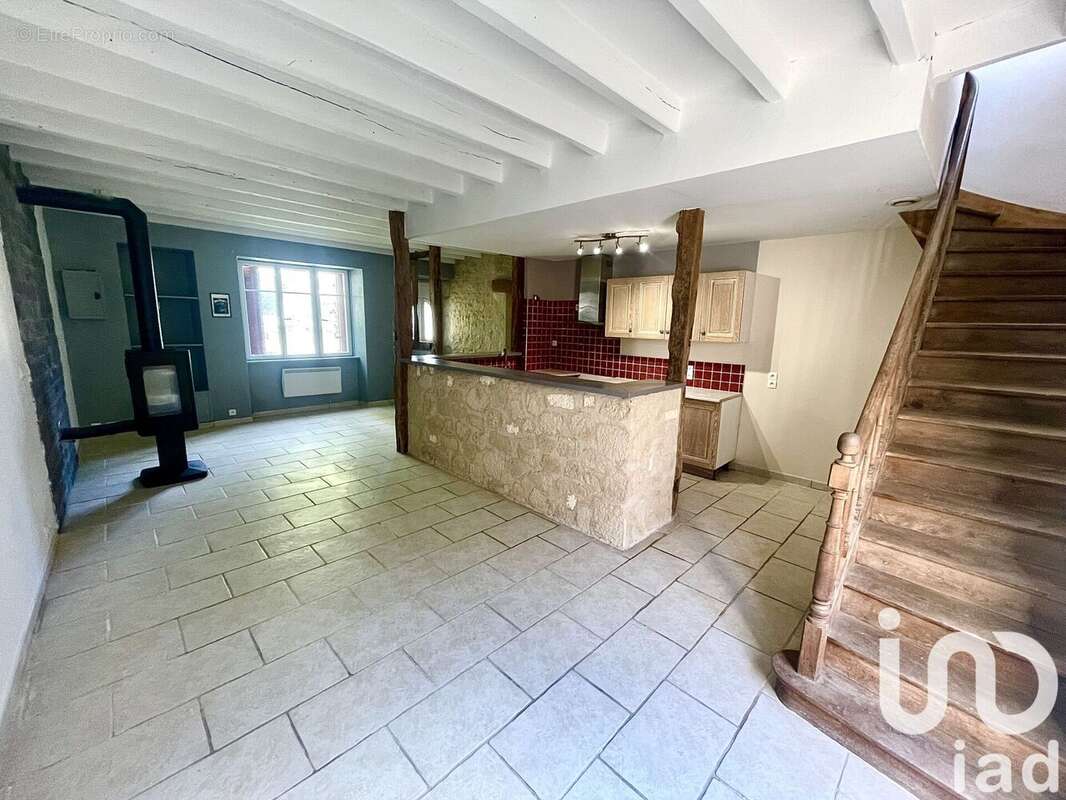 Photo 2 - Maison à LA TRIMOUILLE