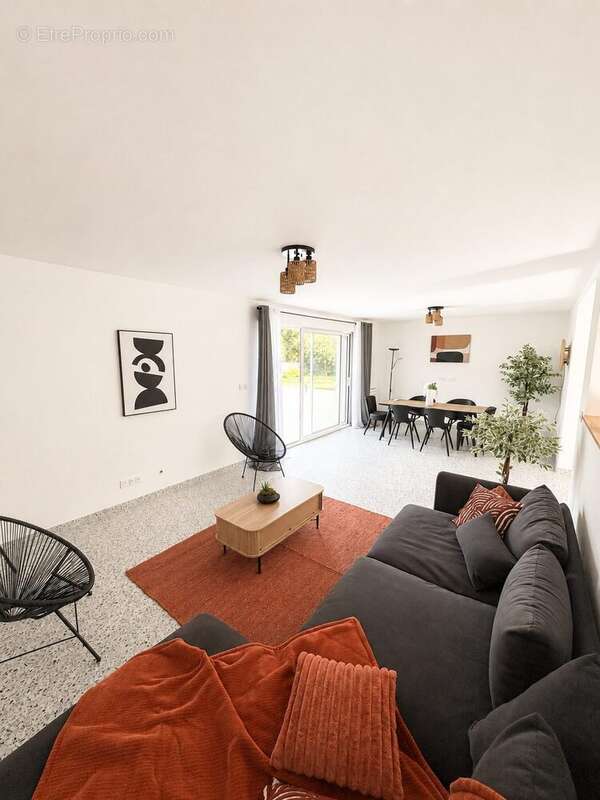Maison 161 m² à Plescop  - photo 2