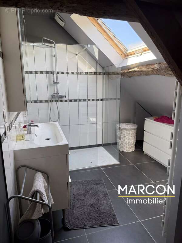 Belle fermette de 176 m² - Secteur JARNAGES - photo 37