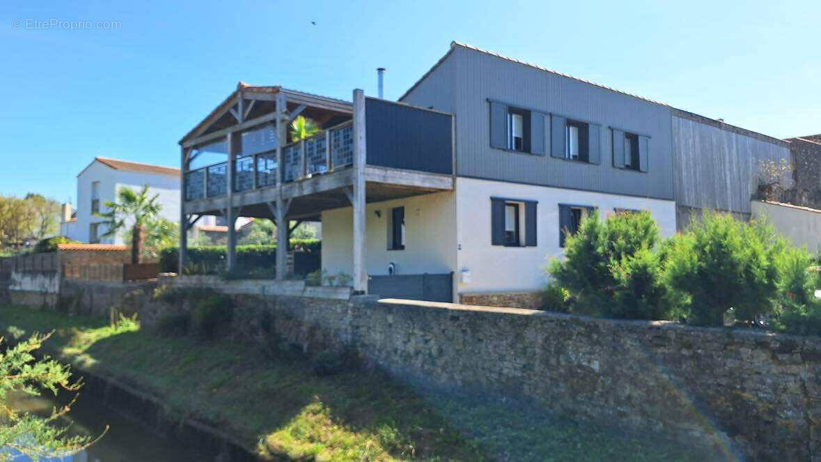 Maison à TALMONT-SAINT-HILAIRE