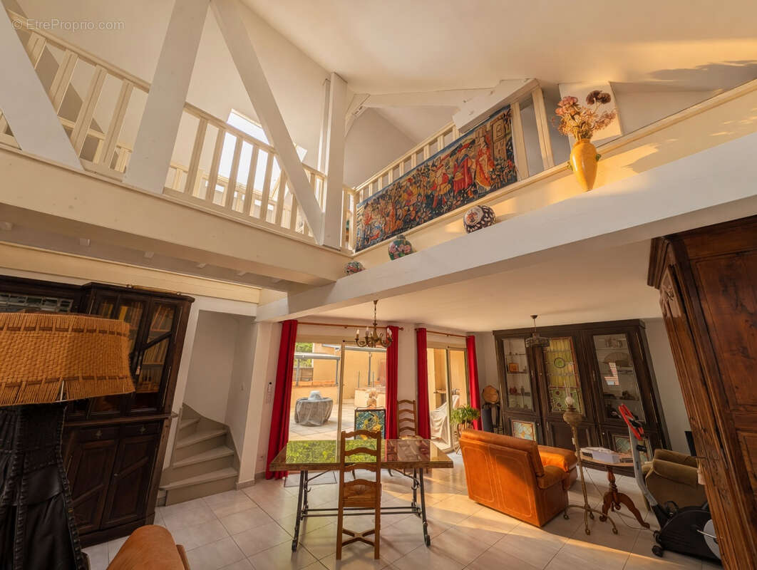 Maison à EPERNON